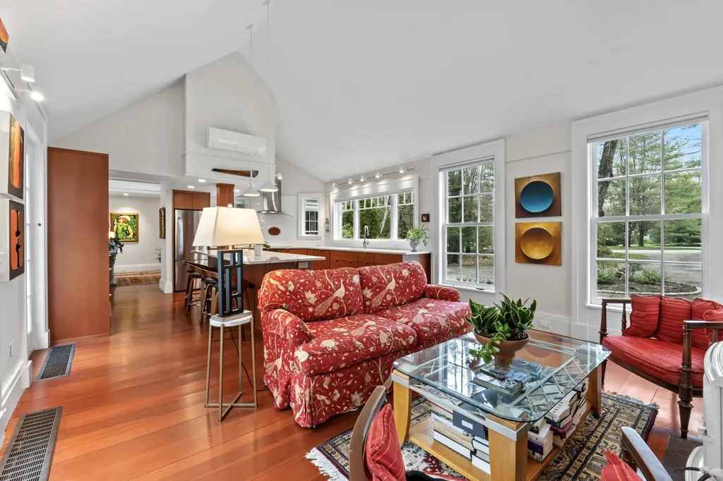 18 Zeitler Farm Road Brunswick ME 04011