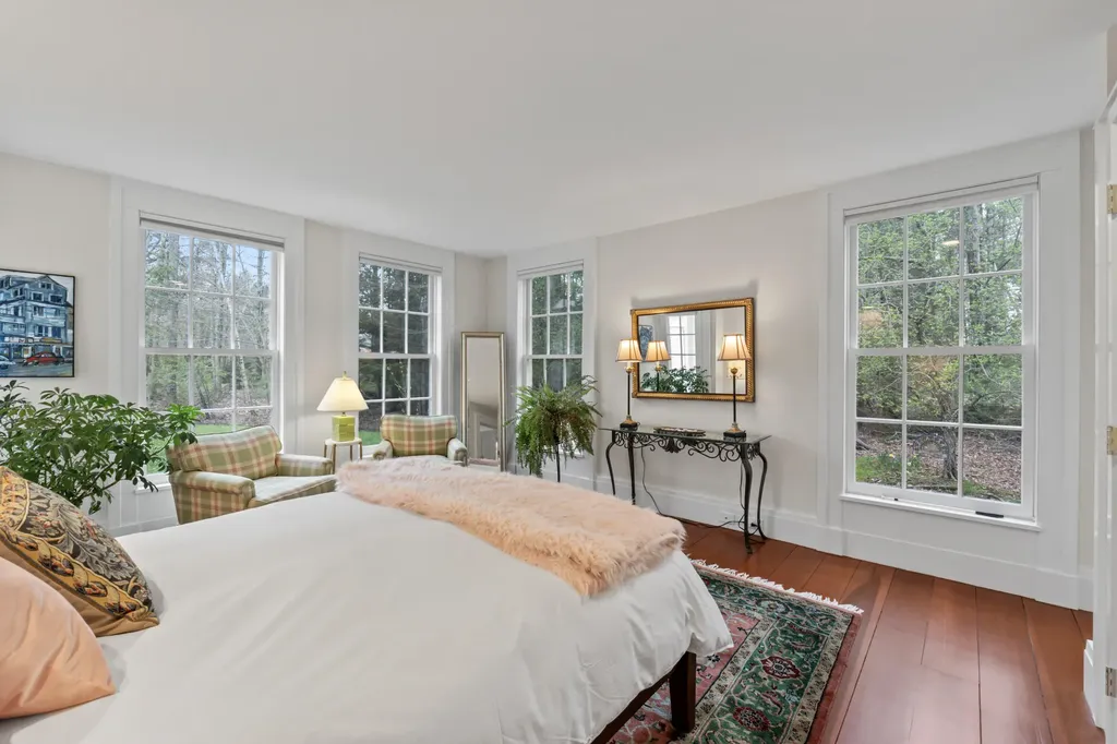18 Zeitler Farm Road Brunswick ME 04011