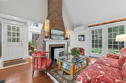 18 Zeitler Farm Road Brunswick ME 04011