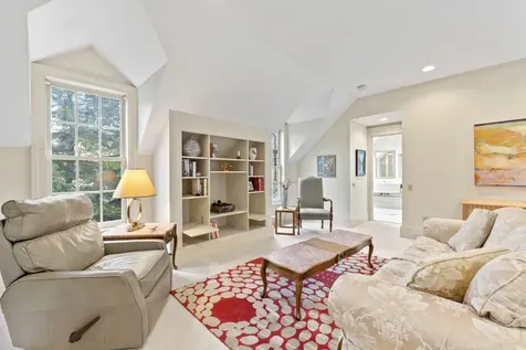 18 Zeitler Farm Road Brunswick ME 04011