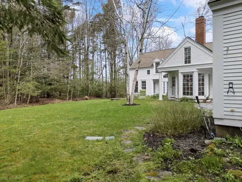 18 Zeitler Farm Road Brunswick ME 04011