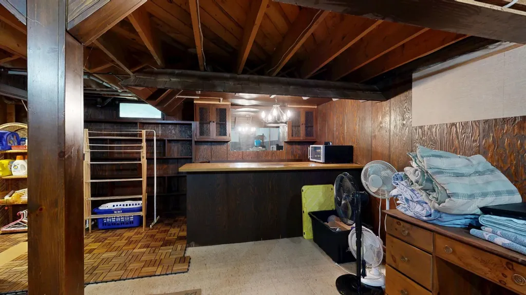 17 Orchard Circle Lewiston ME 04240