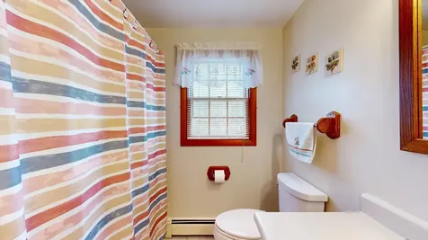 17 Orchard Circle Lewiston ME 04240