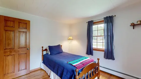 17 Orchard Circle Lewiston ME 04240