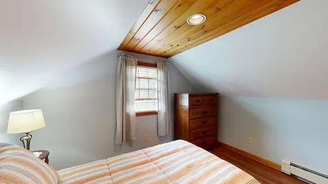 17 Orchard Circle Lewiston ME 04240