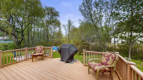 17 Orchard Circle Lewiston ME 04240