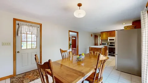 17 Orchard Circle Lewiston ME 04240