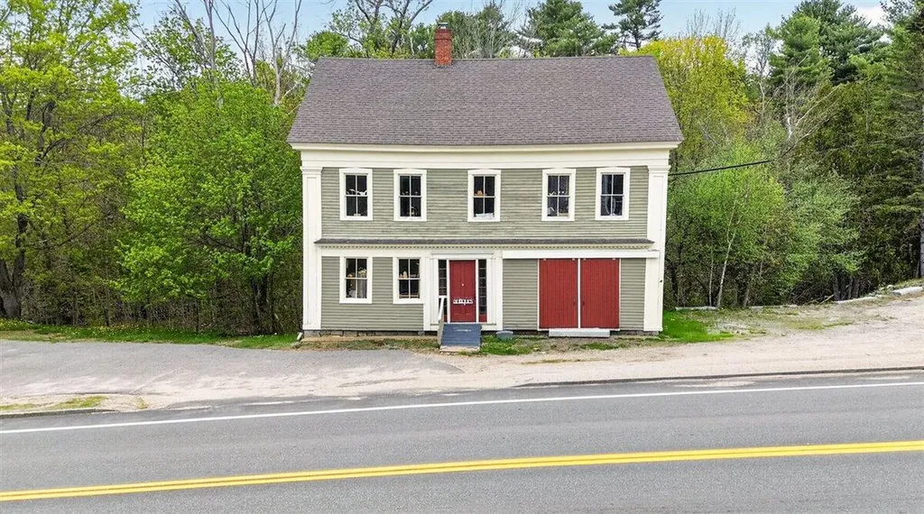 2100 U.s. 1 Sullivan ME 04684
