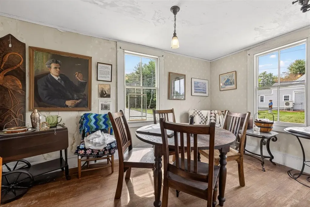 2100 U.s. 1 Sullivan ME 04684