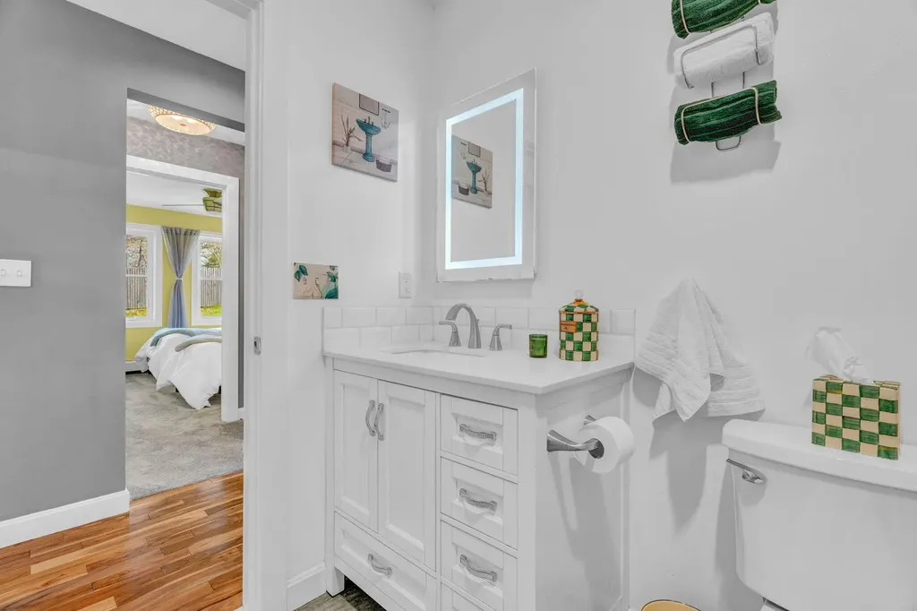 7 Hodgdon Lane Boothbay ME 04537