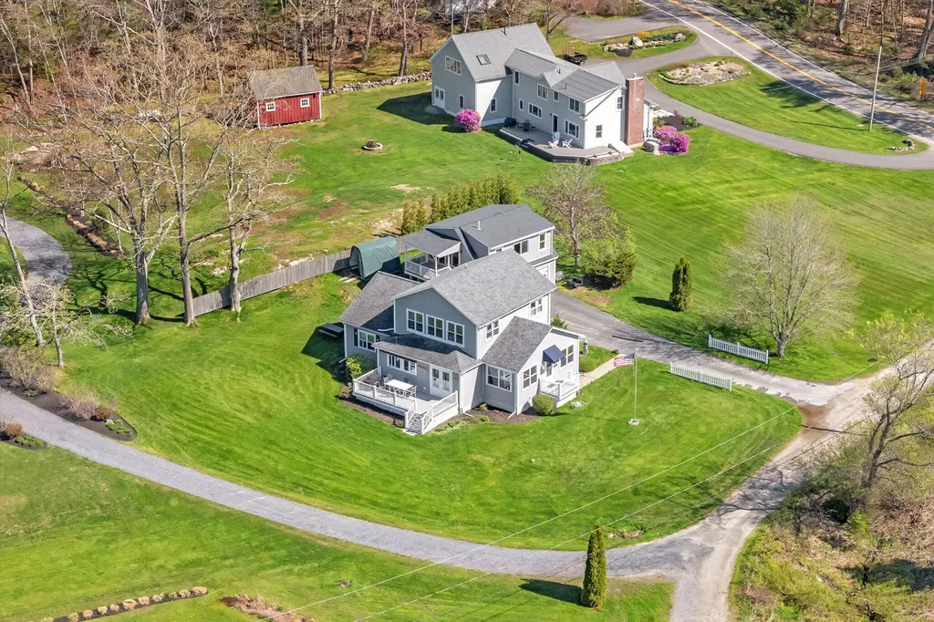 7 Hodgdon Lane Boothbay ME 04537