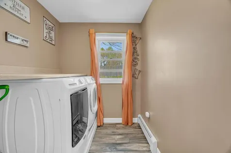 7 Hodgdon Lane Boothbay ME 04537