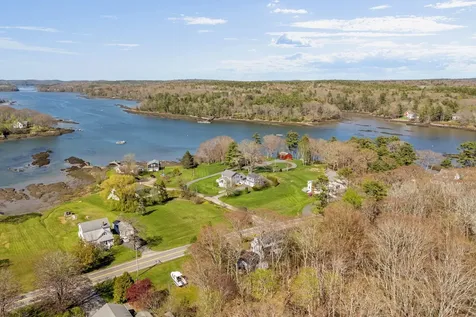 7 Hodgdon Lane Boothbay ME 04537