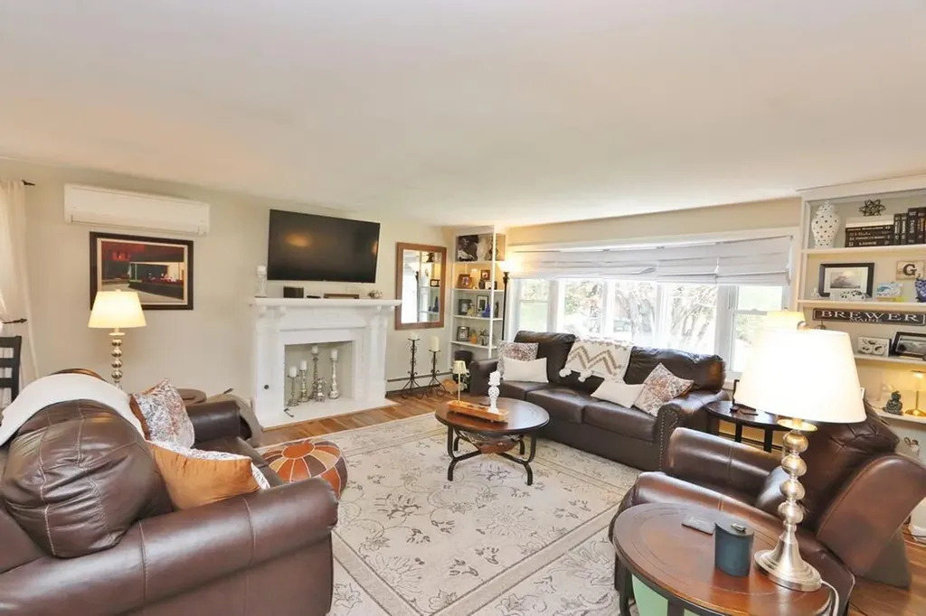 16 Willow Way Brewer ME 04412