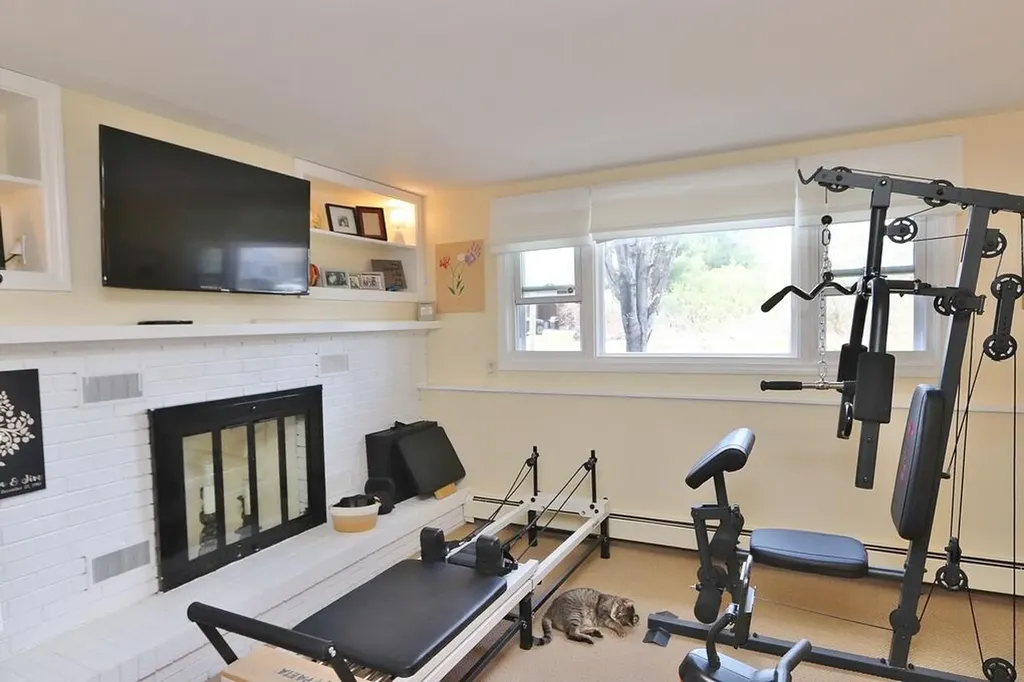 16 Willow Way Brewer ME 04412