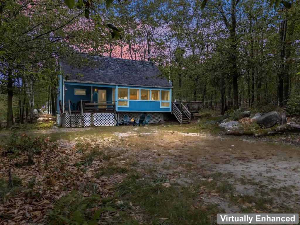 40 Highpoint Drive Frye Island ME 04071