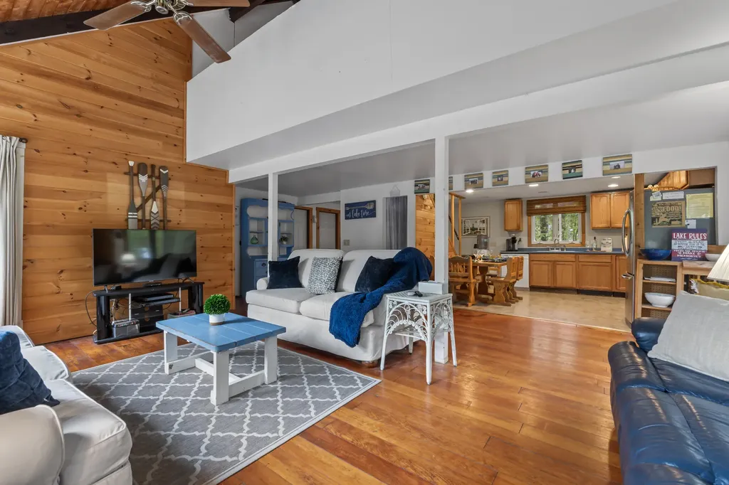 40 Highpoint Drive Frye Island ME 04071