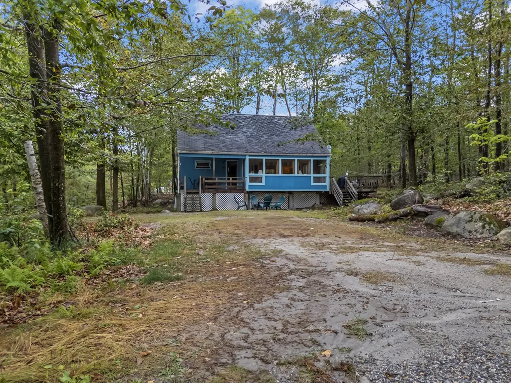40 Highpoint Drive Frye Island ME 04071