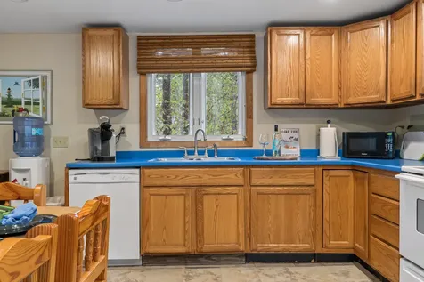 40 Highpoint Drive Frye Island ME 04071
