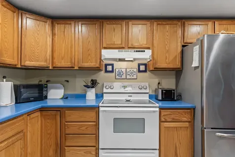 40 Highpoint Drive Frye Island ME 04071