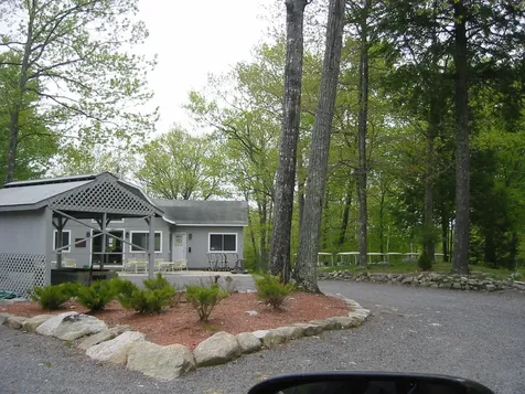 40 Highpoint Drive Frye Island ME 04071