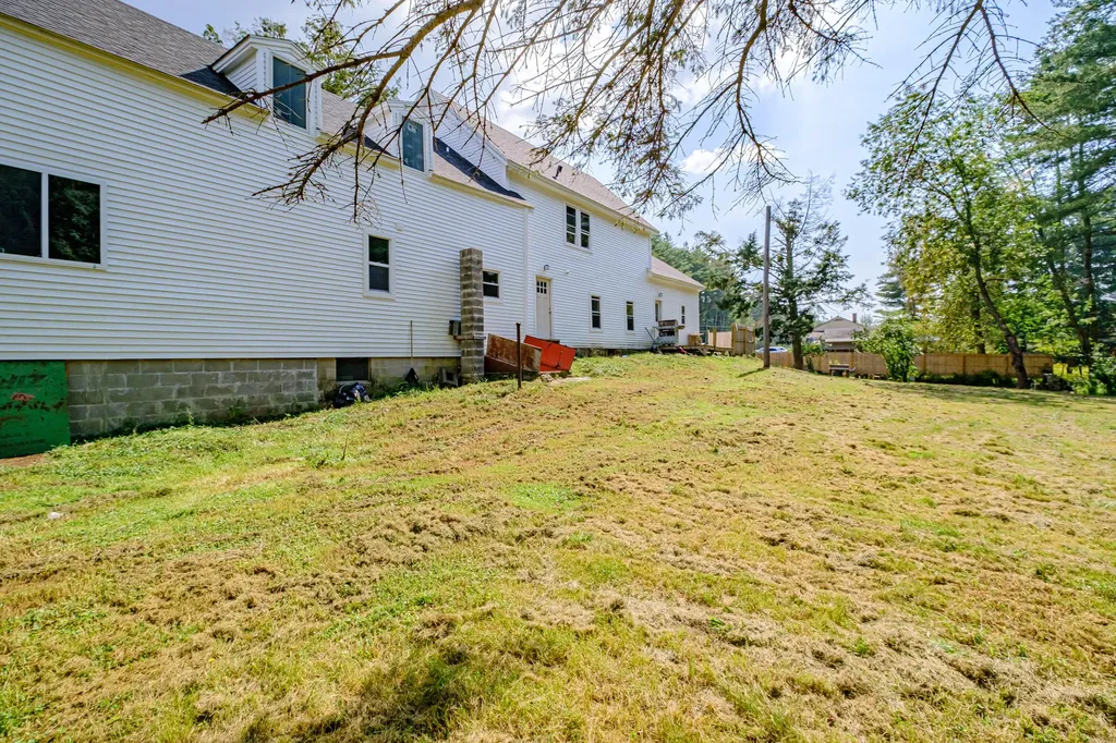 178 Main Street Lisbon ME 04252