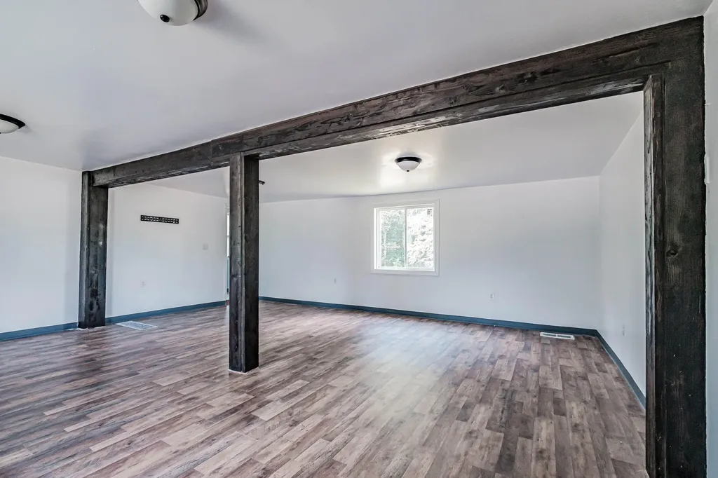178 Main Street Lisbon ME 04252