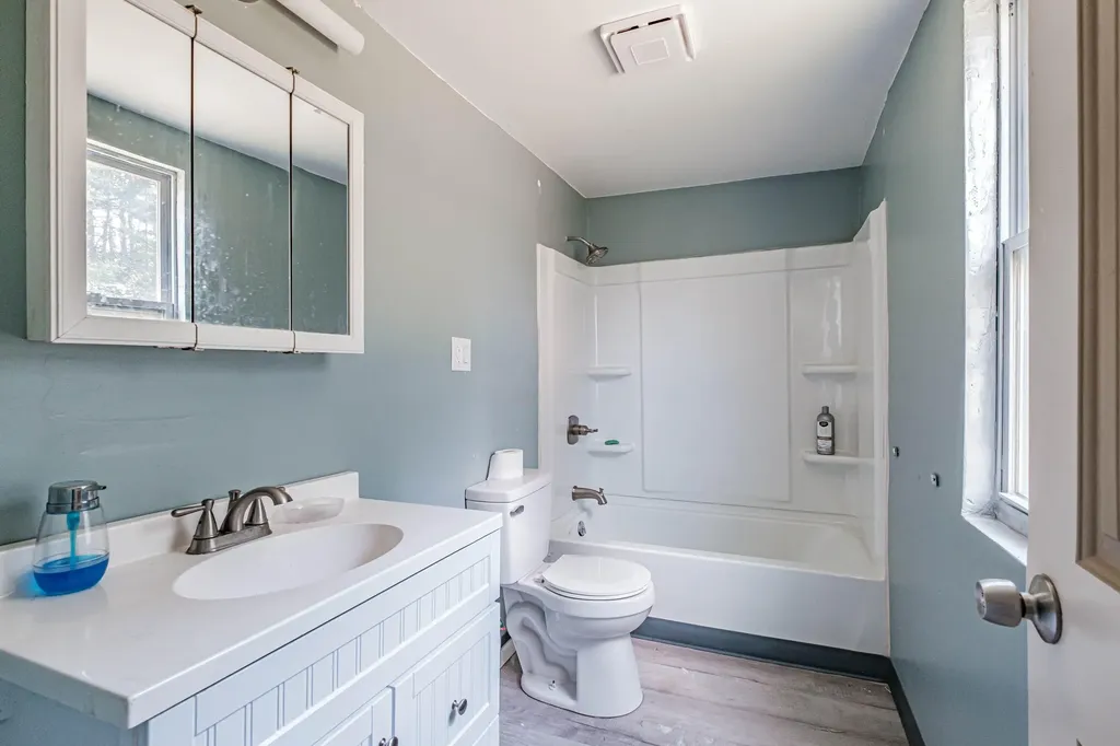 178 Main Street Lisbon ME 04252