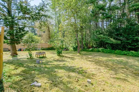 178 Main Street Lisbon ME 04252