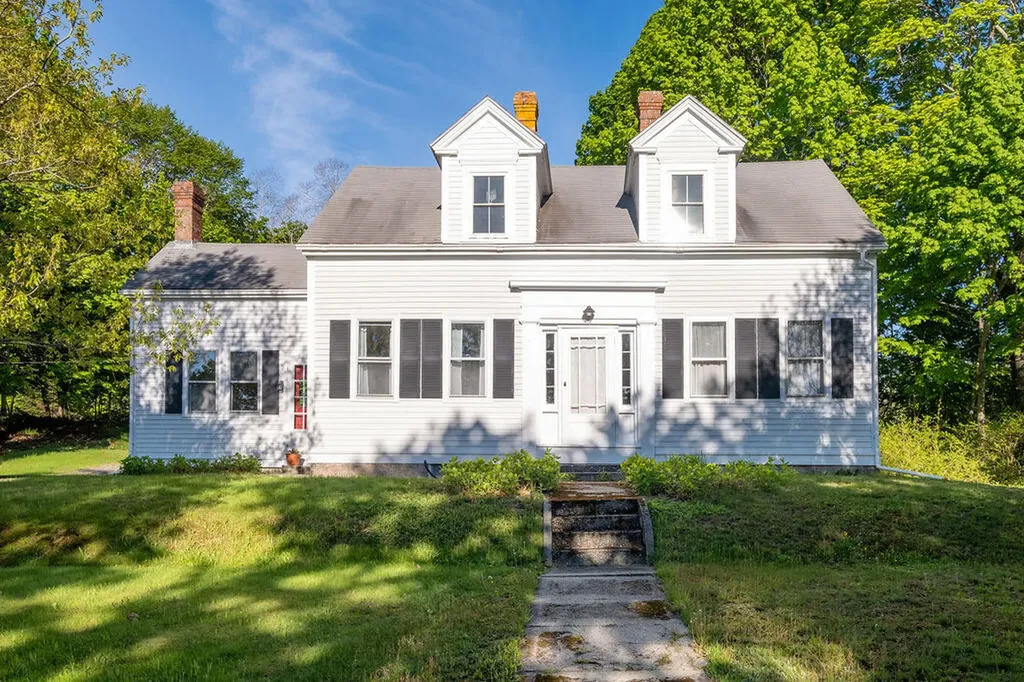 11 Sunset Road Deer Isle ME 04627