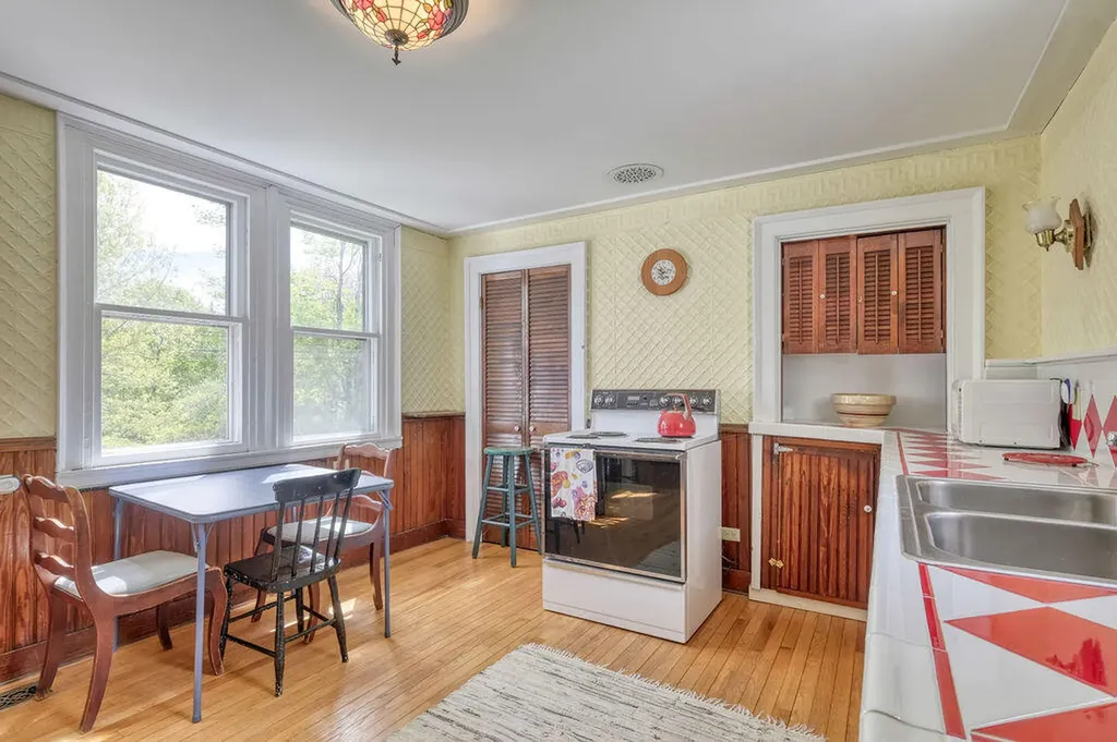 11 Sunset Road Deer Isle ME 04627