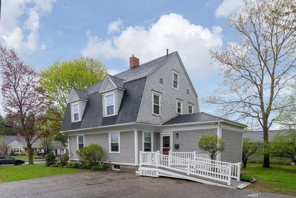 621 Main Street Lewiston ME 04240