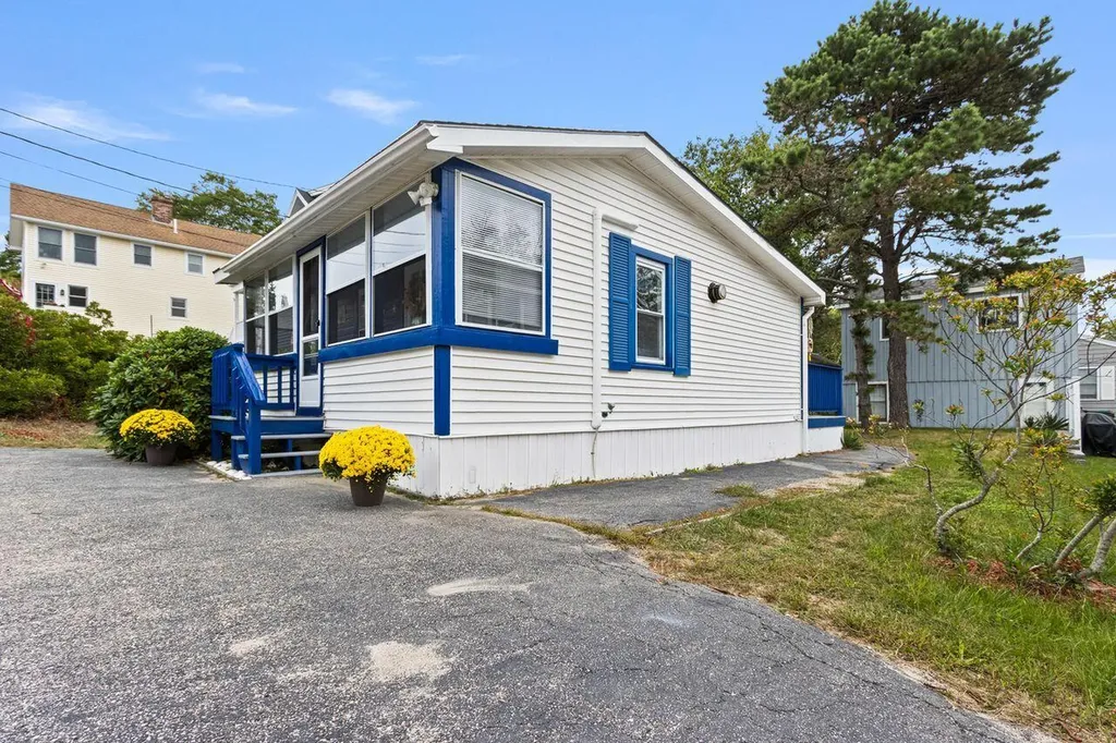 3 Island View Avenue Saco ME 04072
