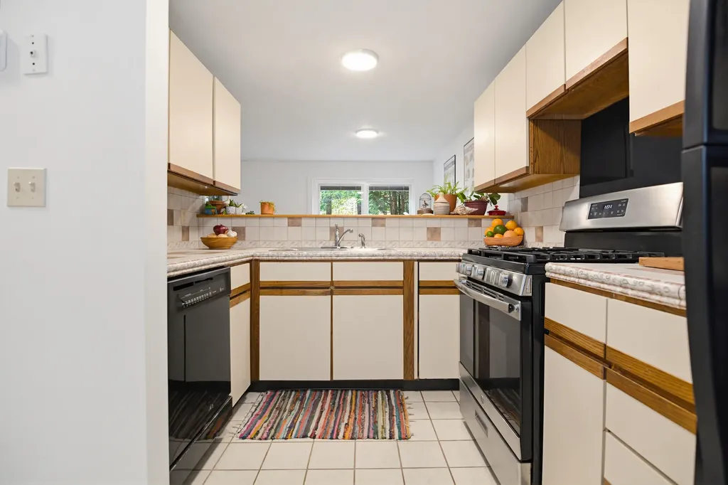 3 Merrymeeting Drive Portland ME 04103