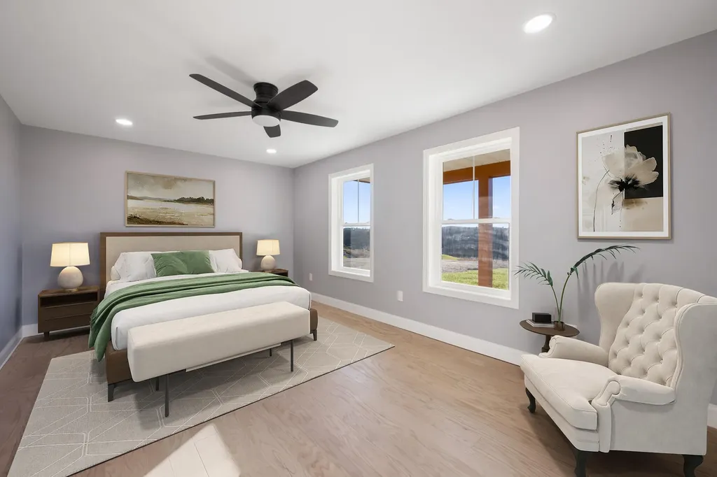 21 Mia Ridge Sidney ME 04330