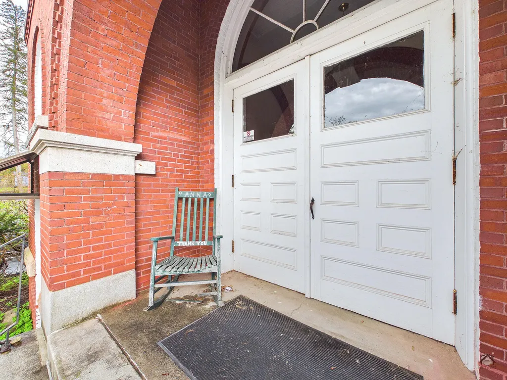 85 Middle Street Hallowell ME 04347