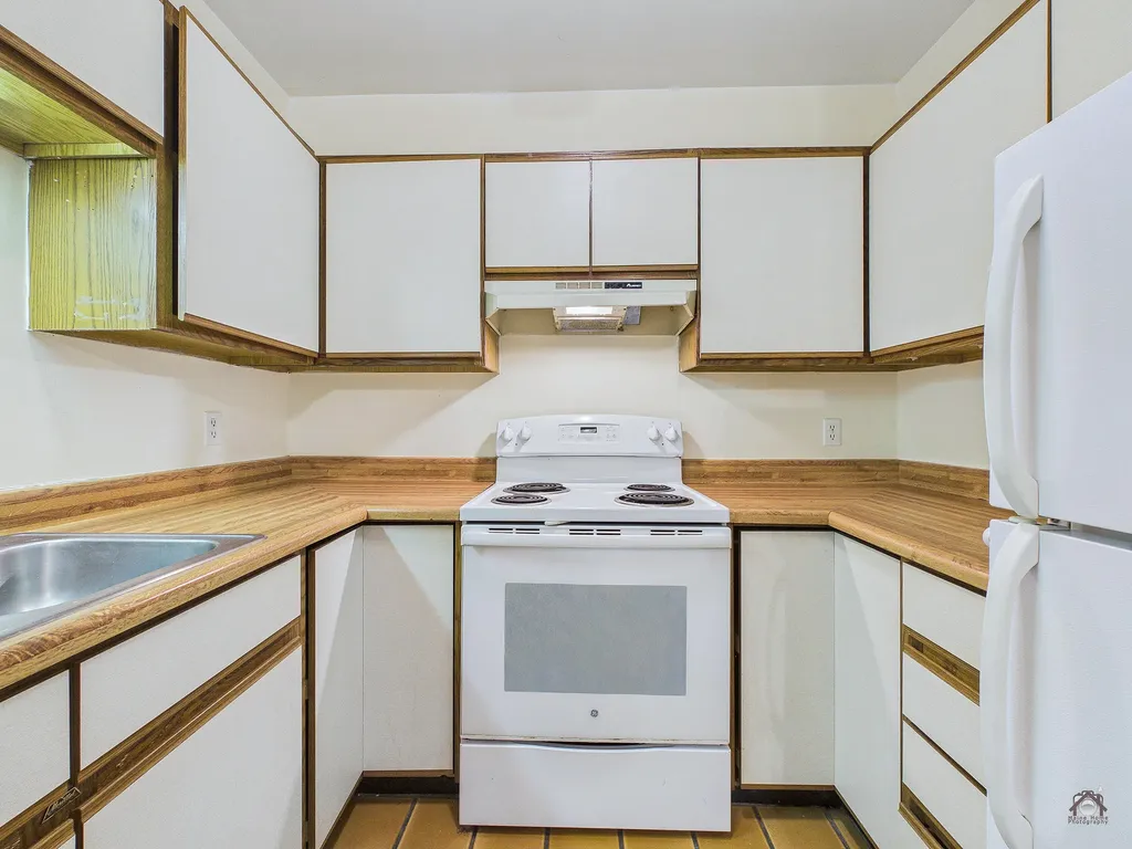 85 Middle Street Hallowell ME 04347
