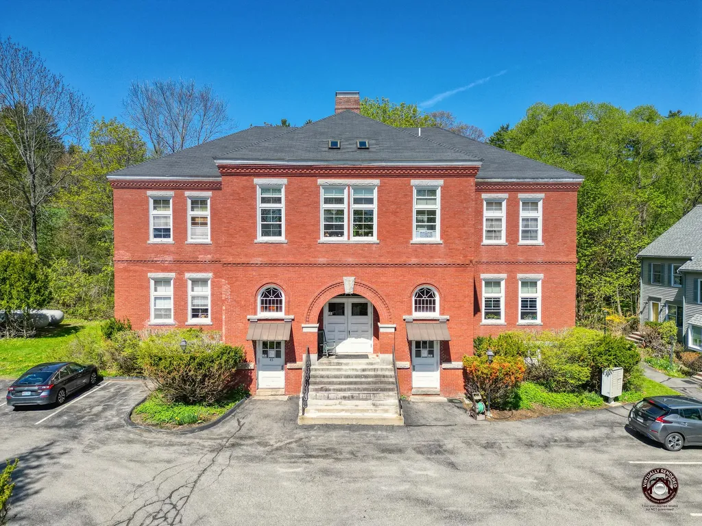 85 Middle Street Hallowell ME 04347