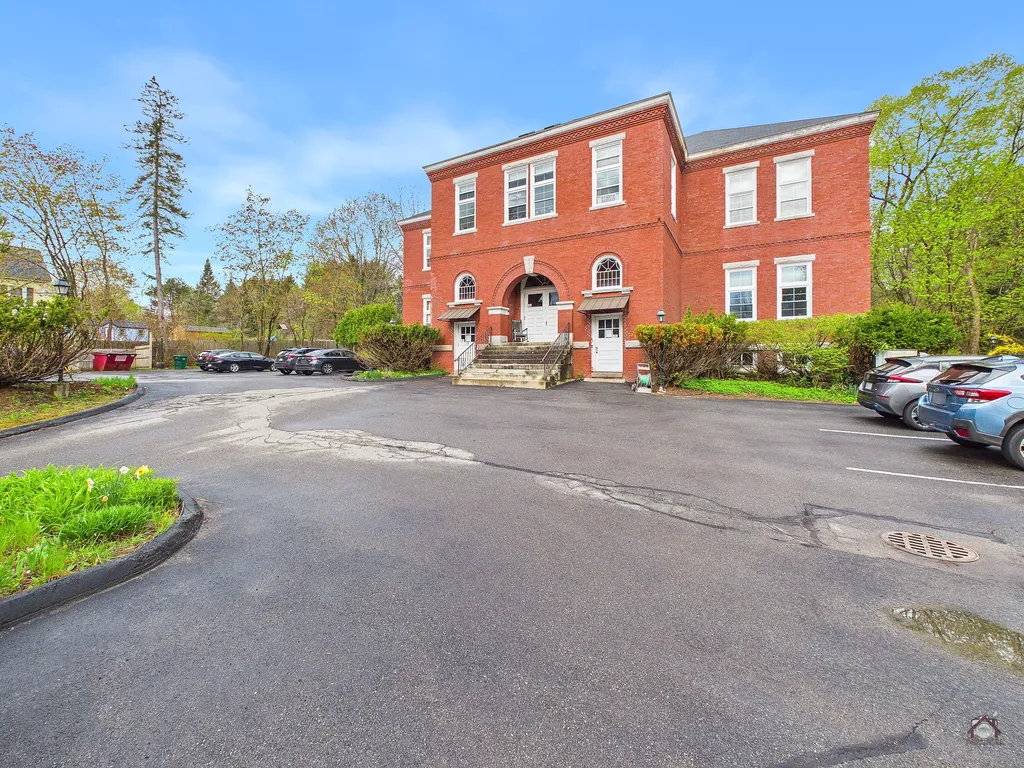 85 Middle Street Hallowell ME 04347