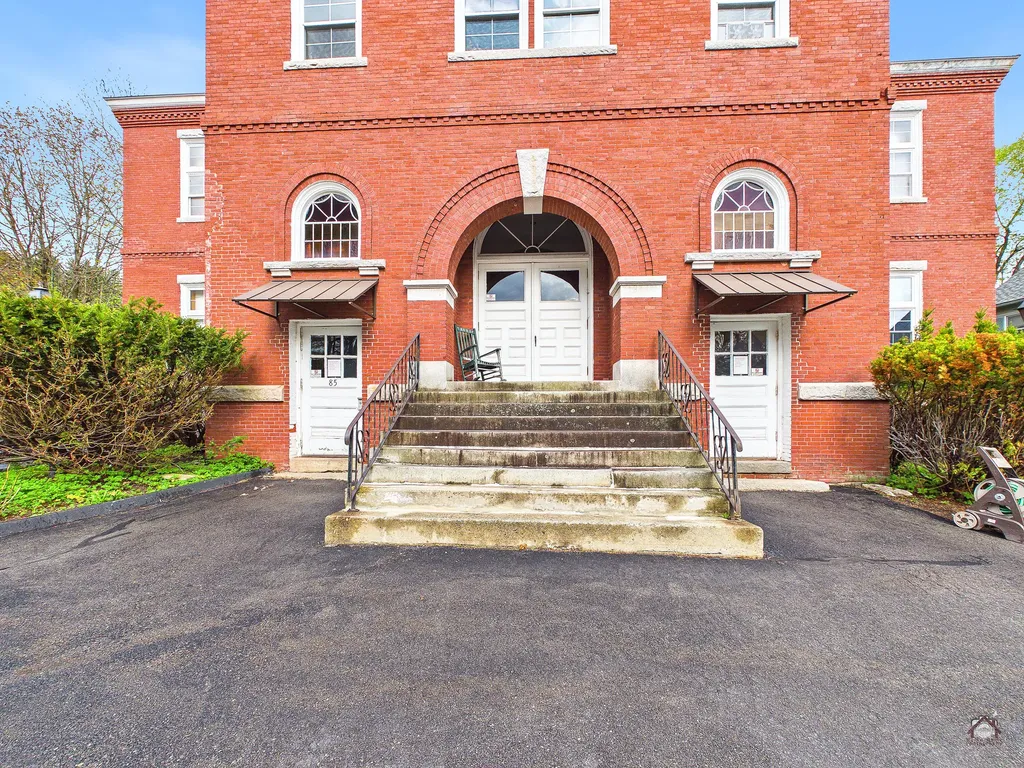 85 Middle Street Hallowell ME 04347
