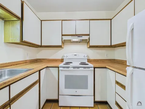 85 Middle Street Hallowell ME 04347