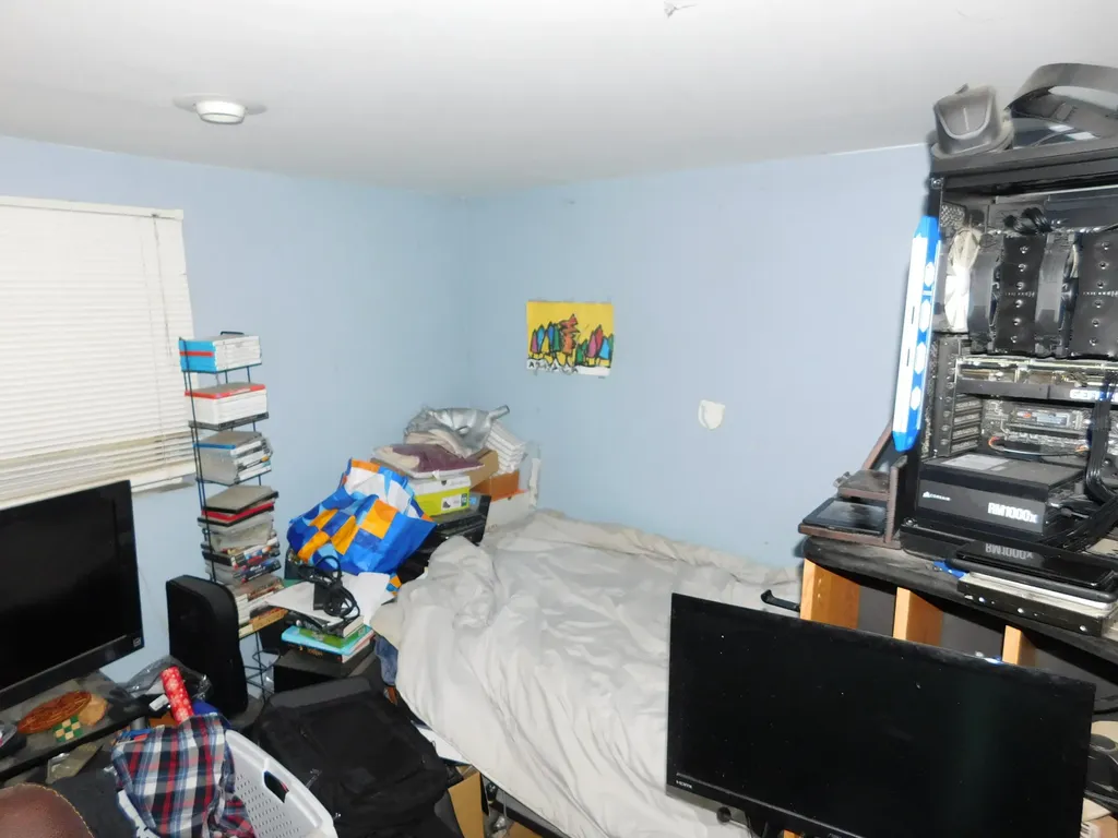 17 Vernon Street Bangor ME 04401