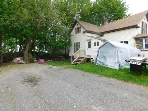 17 Vernon Street Bangor ME 04401