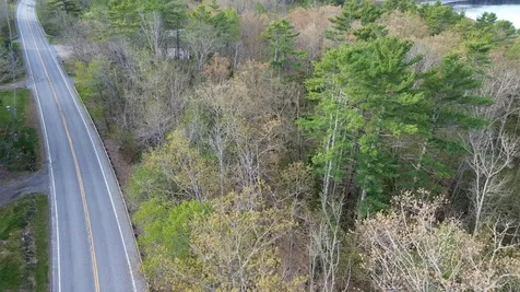 M46,L19,23 River Road Bucksport ME 04416