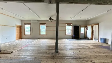 5 Starks Road New Sharon ME 04955