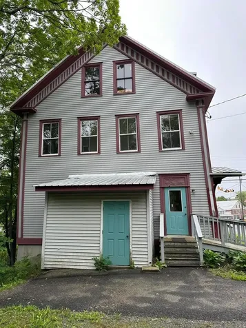 5 Starks Road New Sharon ME 04955