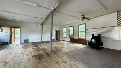 5 Starks Road New Sharon ME 04955