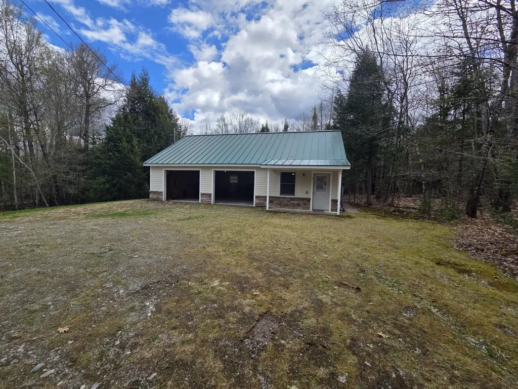 75 Redcedar Lane Sidney ME 04330