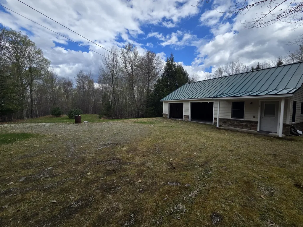 75 Redcedar Lane Sidney ME 04330