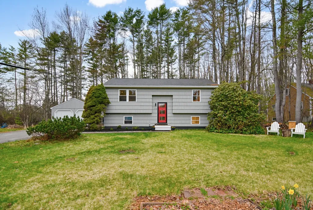 73 Autumn Lane Yarmouth ME 04096